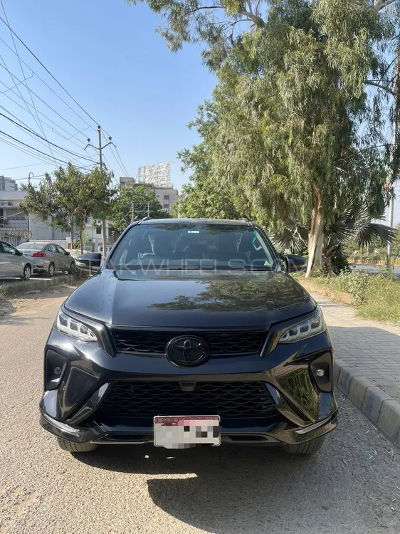 Toyota Fortuner 2022 for Sale in Karachi Image-1