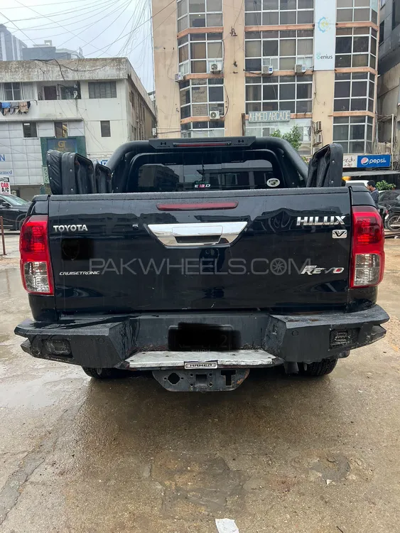 Toyota Hilux 2017 for Sale in Karachi Toyota Hilux 2017 for Sale in Karachi Image-6
