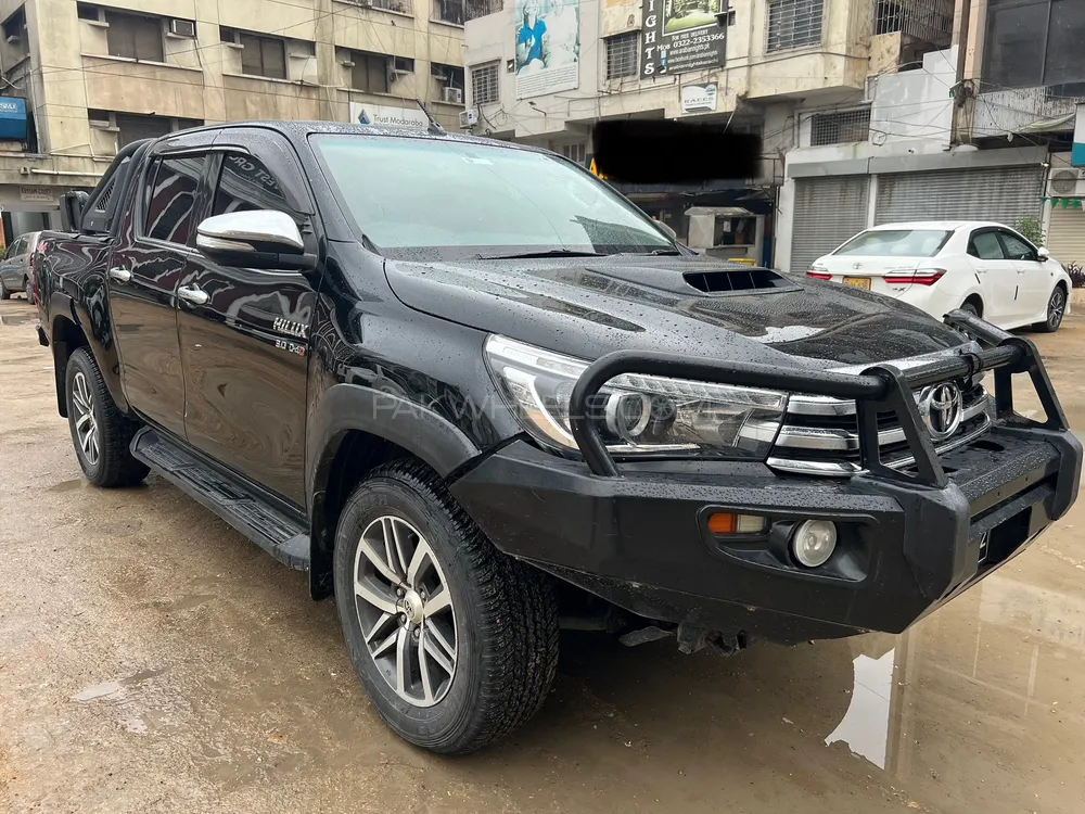 Toyota Hilux 2017 for Sale in Karachi Toyota Hilux 2017 for Sale in Karachi Image-1