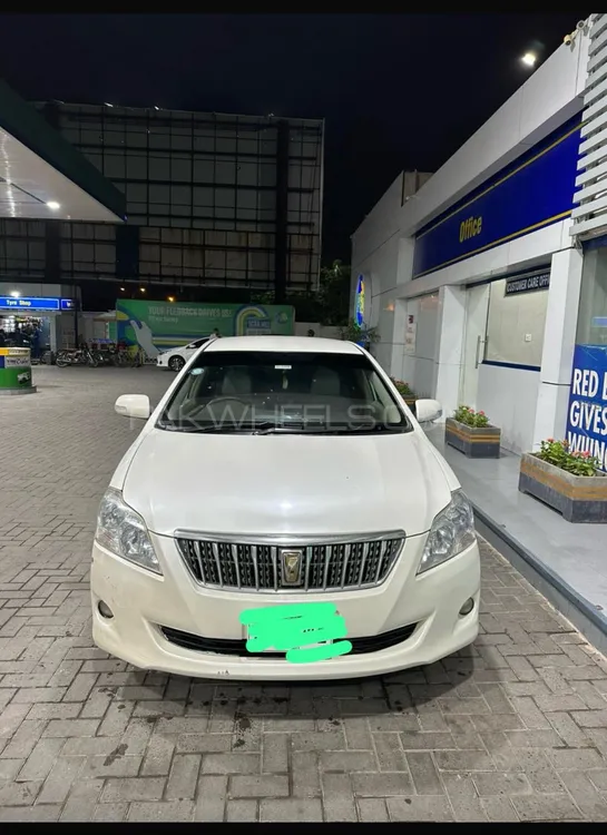Toyota Premio 2011 for Sale in Islamabad Image-1