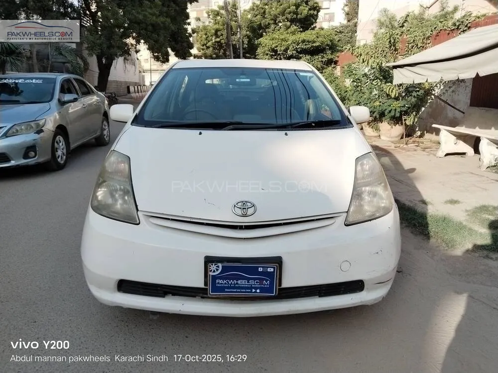 Toyota Prius 2011 for Sale in Karachi Image-1