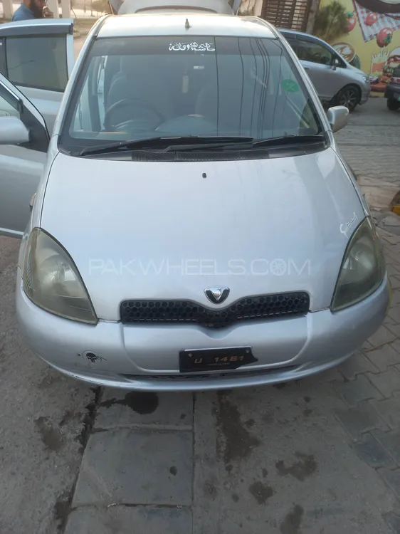 Toyota Vitz 1999 for Sale in Peshawar Image-1