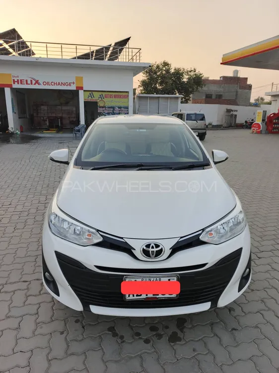 Toyota Yaris Sedan 2021 for Sale in Lahore Image-1