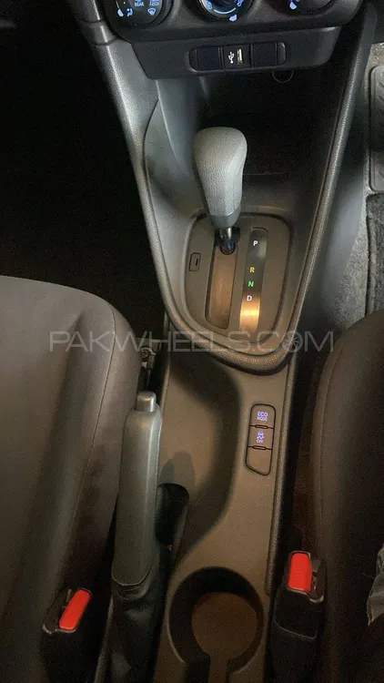 Toyota Yaris Hatchback 2024 for Sale in Sialkot Toyota Yaris Hatchback 2024 for Sale in Sialkot Image-12