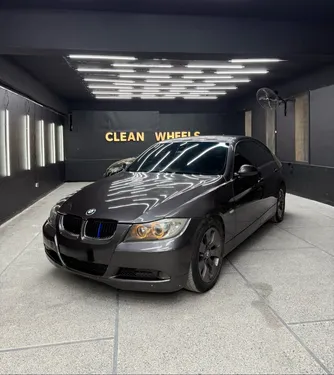 BMW 3 Series 320i 2006