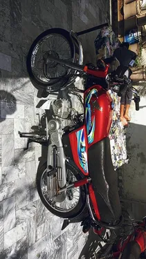 Honda CD 70 2024