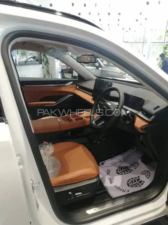 ہیول ایچ 6 2025 for Sale in فیصل آباد ہیول ایچ 6 2025 for Sale in فیصل آباد Image-3
