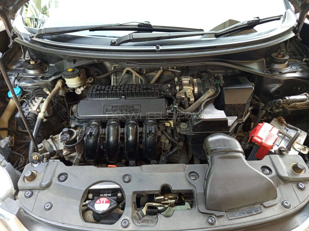 Honda BR-V 2017 for Sale in Faisalabad Image-1