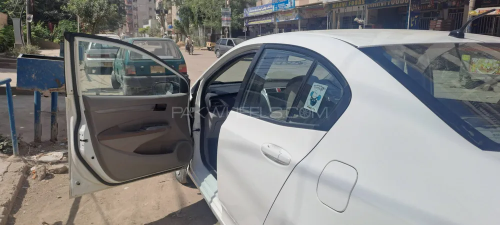 Honda City 2016 for Sale in Karachi Image-1
