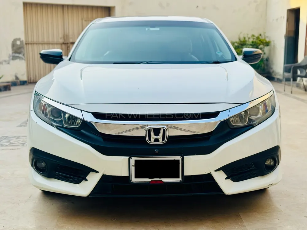 Honda Civic 2016 for Sale in Chichawatni Image-1