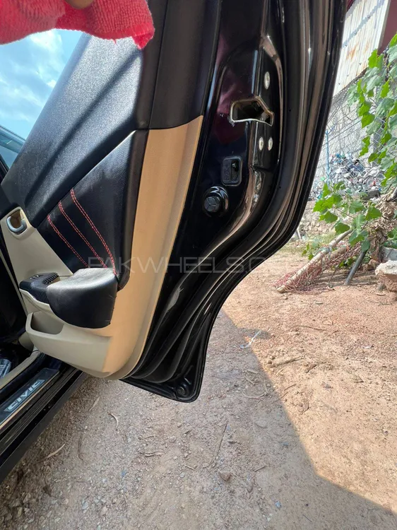 Honda Civic 2014 for Sale in Rawalpindi Honda Civic 2014 for Sale in Rawalpindi Image-17