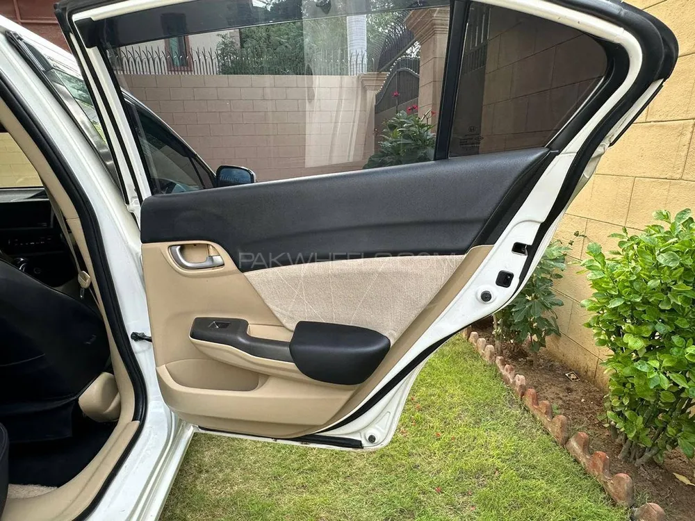 Honda Civic 2016 for Sale in Karachi Honda Civic 2016 for Sale in Karachi Image-6