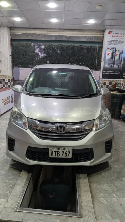 Honda Freed 2012 for Sale in Sialkot Honda Freed 2012 for Sale in Sialkot Image-1