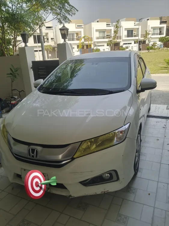 Honda Grace Hybrid 2015 for Sale in Bahawalpur Image-1