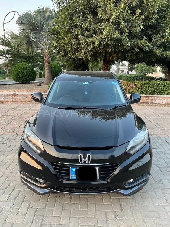 Honda Vezel 2016 for Sale in Gujranwala Image-1
