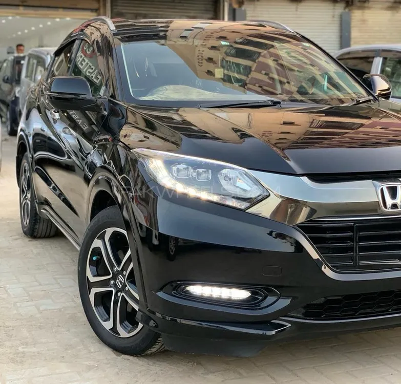 Honda Vezel 2016 for Sale in Karachi Image-1