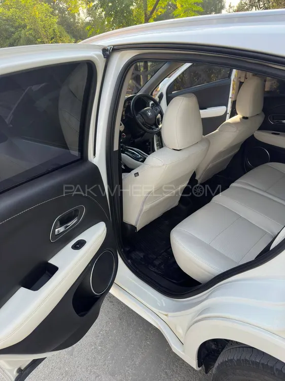 Honda Vezel 2015 for Sale in Mardan Honda Vezel 2015 for Sale in Mardan Image-5