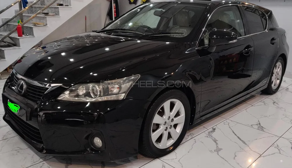 Lexus CT200h 2012 for Sale in Peshawar Lexus CT200h 2012 for Sale in Peshawar Image-3