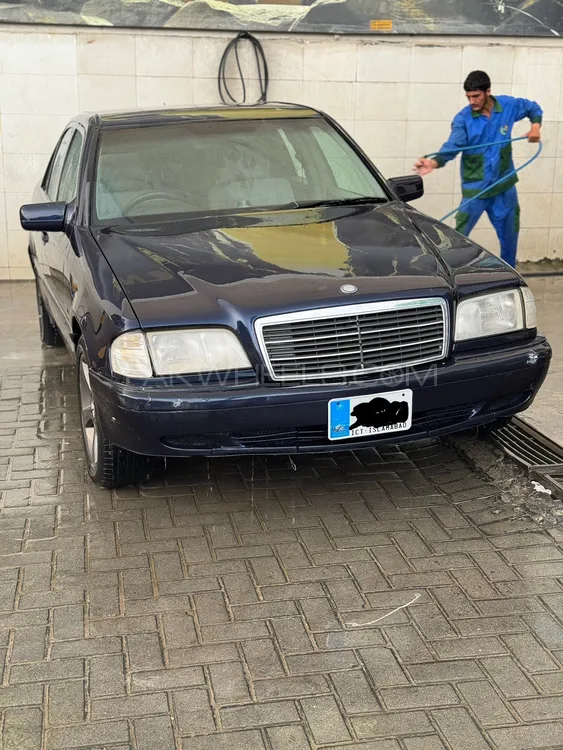 Mercedes Benz C Class 2000 for Sale in Islamabad Image-1