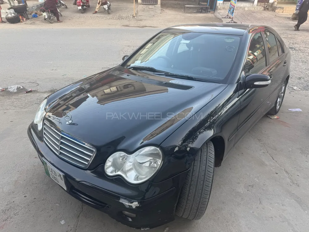 Mercedes Benz C Class 2005 for Sale in Bahawalpur Image-1