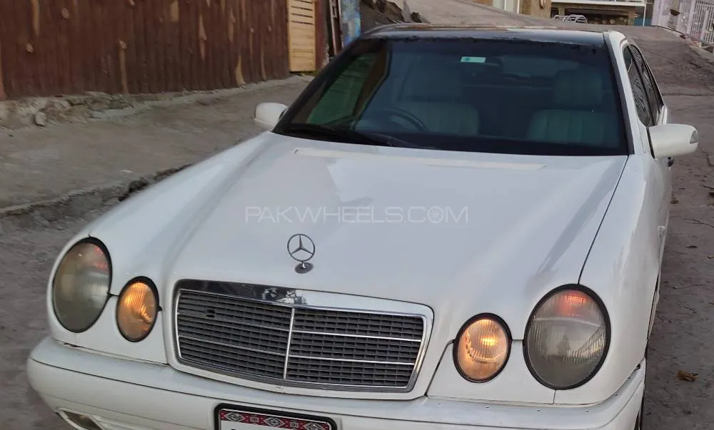 Mercedes Benz E Class 1996 for Sale in Islamabad Image-1