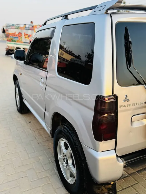 Mitsubishi Pajero Mini 2011 for Sale in Sialkot Mitsubishi Pajero Mini 2011 for Sale in Sialkot Image-6