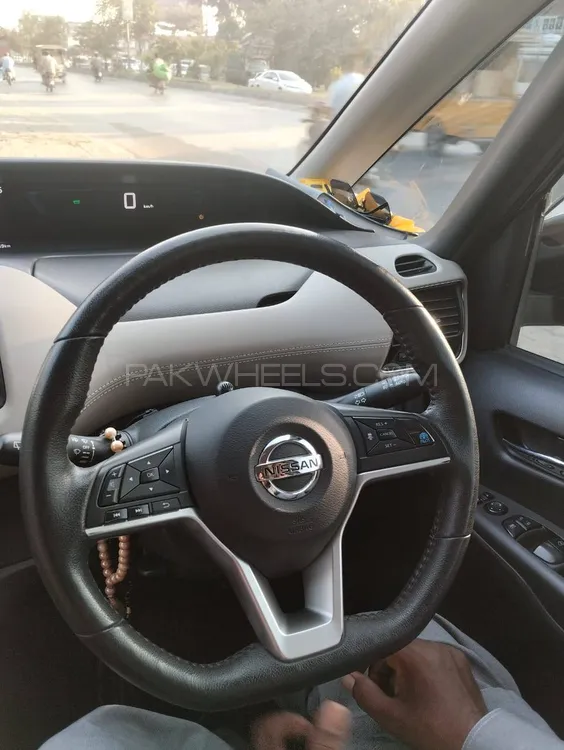 Nissan Serena 2019 for Sale in Gujranwala Nissan Serena 2019 for Sale in Gujranwala Image-9