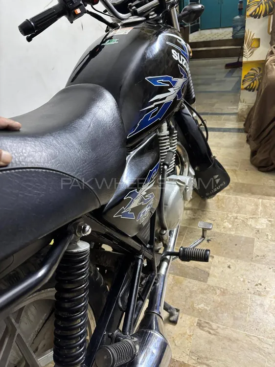 Suzuki GS 150 SE 2022 for Sale Suzuki GS 150 SE 2022 for Sale Image-8