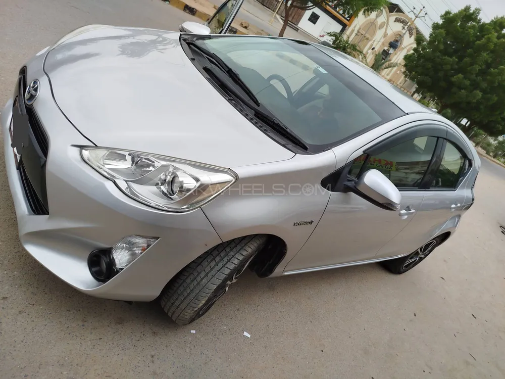 Toyota Aqua 2015 for Sale in Karachi Image-1