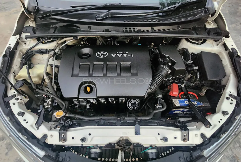 Toyota Corolla 2015 for Sale in Chiniot Toyota Corolla 2015 for Sale in Chiniot Image-12