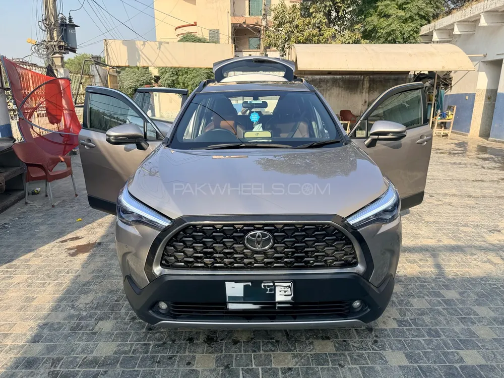 Toyota Corolla Cross 2024 for Sale in Lahore Image-1