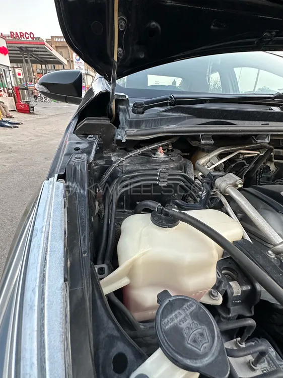 Toyota Corolla 2019 for Sale in Rawalpindi Toyota Corolla 2019 for Sale in Rawalpindi Image-10