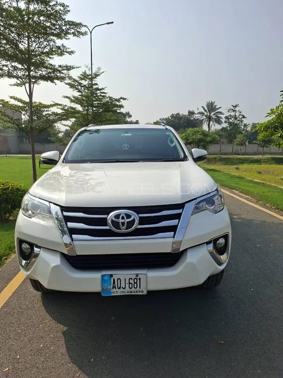Toyota Fortuner 2020 for Sale in Pak pattan sharif Image-1