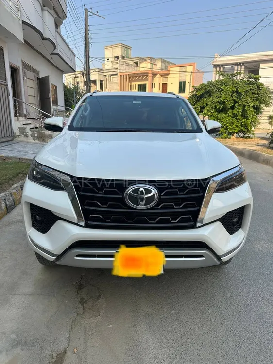 Toyota Fortuner 2021 for Sale in Chishtian Toyota Fortuner 2021 for Sale in Chishtian Image-2