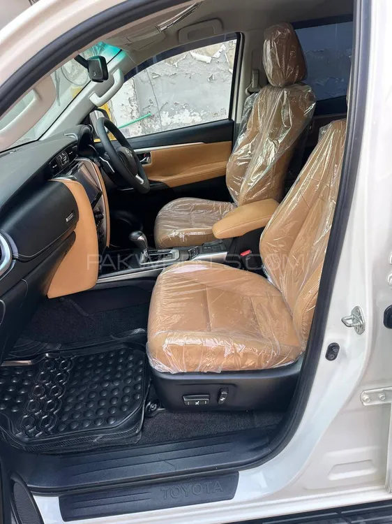 Toyota Fortuner 2021 for Sale in Chishtian Toyota Fortuner 2021 for Sale in Chishtian Image-9