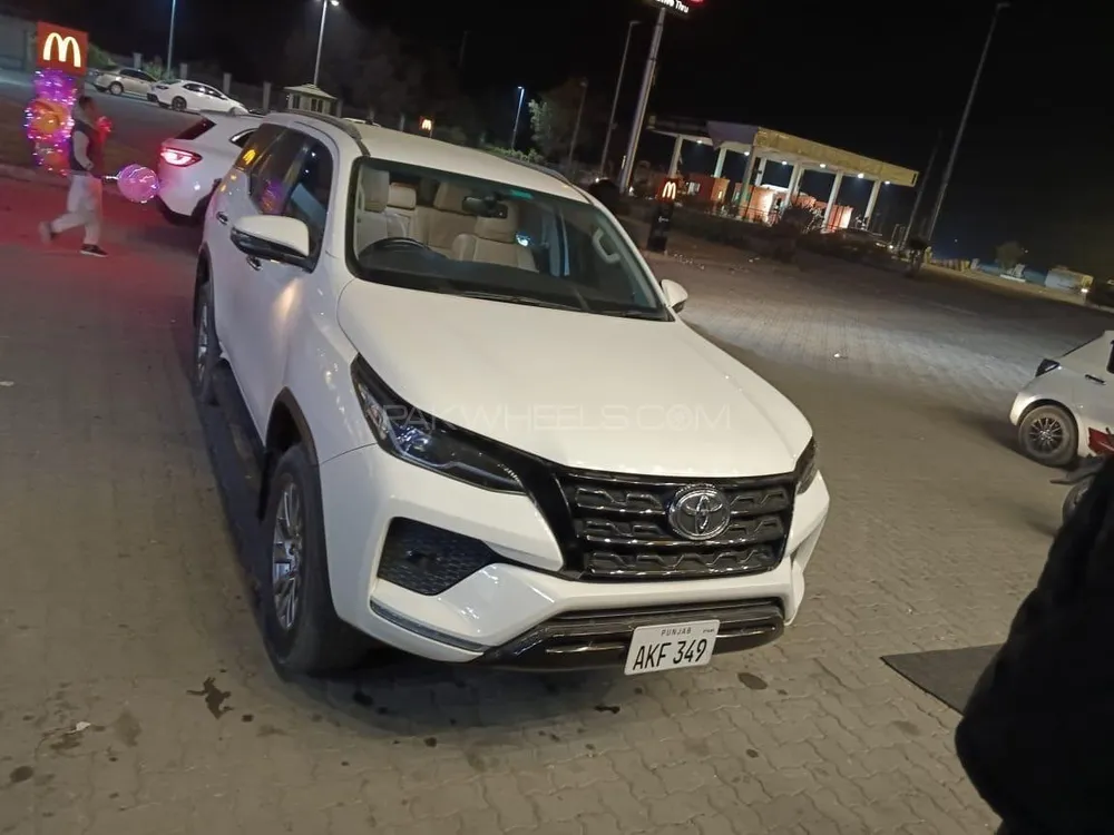 Toyota Fortuner 2021 for Sale in Jhelum Toyota Fortuner 2021 for Sale in Jhelum Image-2