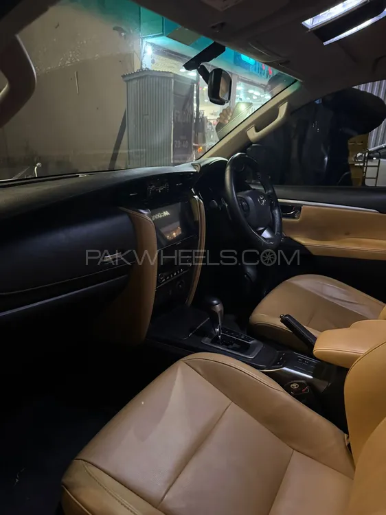 Toyota Fortuner 2021 for Sale in Jhelum Toyota Fortuner 2021 for Sale in Jhelum Image-7