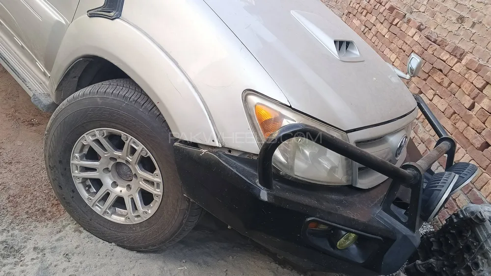 Toyota Hilux 2004 for Sale in Multan Image-1