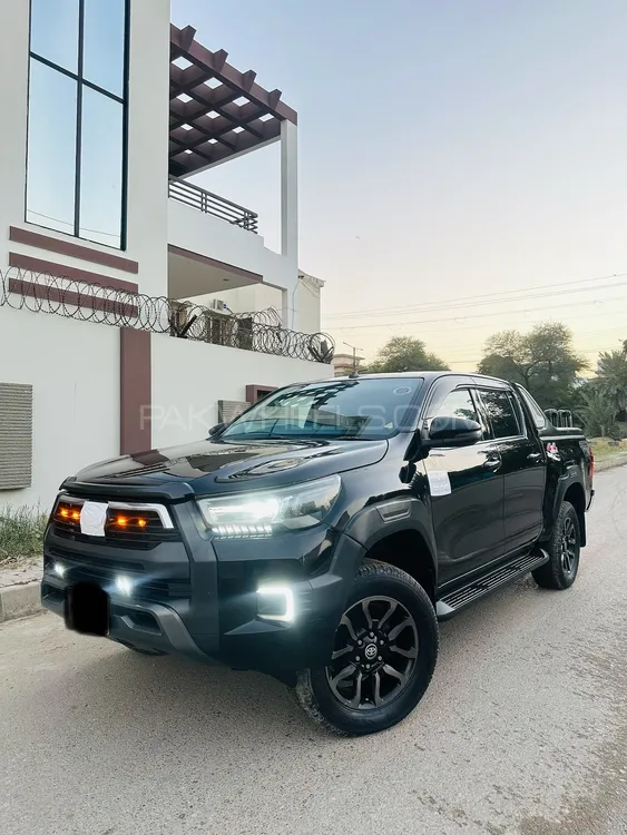 Toyota Hilux 2021 for Sale in Karachi Image-1
