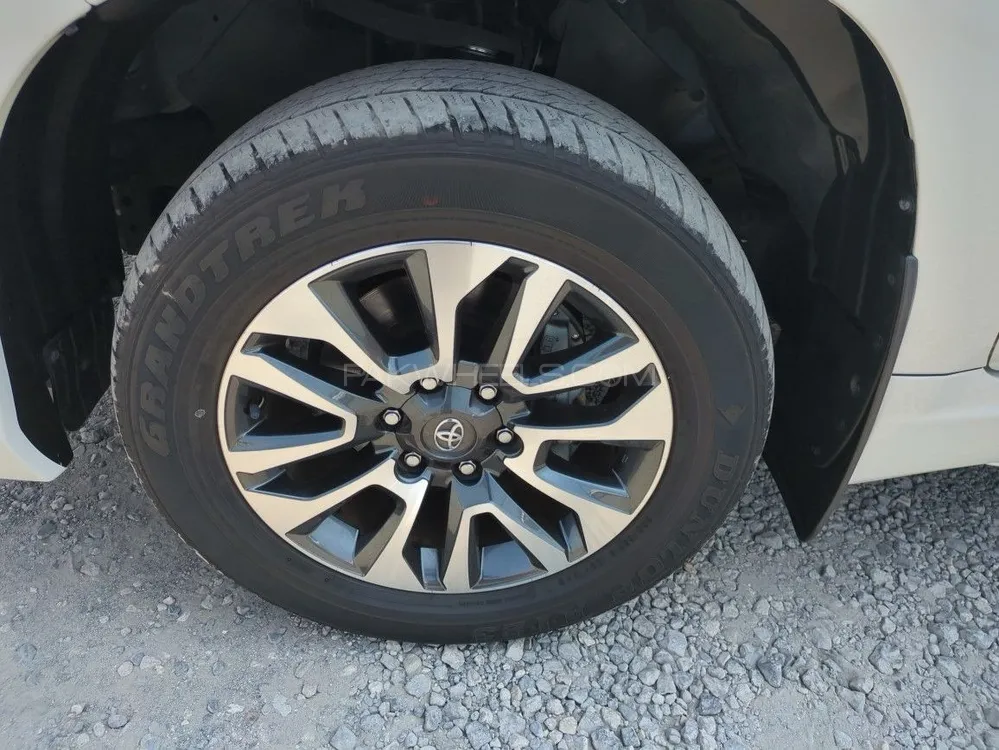 Toyota Prado 2021 for Sale in Hyderabad Toyota Prado 2021 for Sale in Hyderabad Image-13