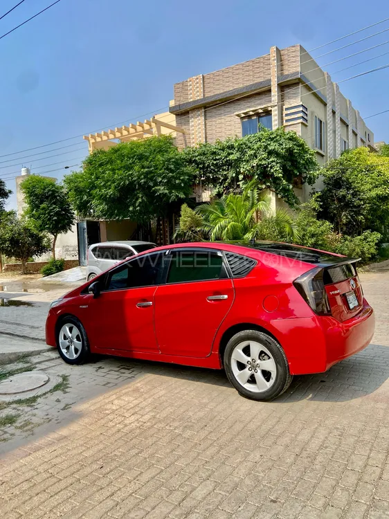 Toyota Prius 2010 for Sale in Okara Toyota Prius 2010 for Sale in Okara Image-7