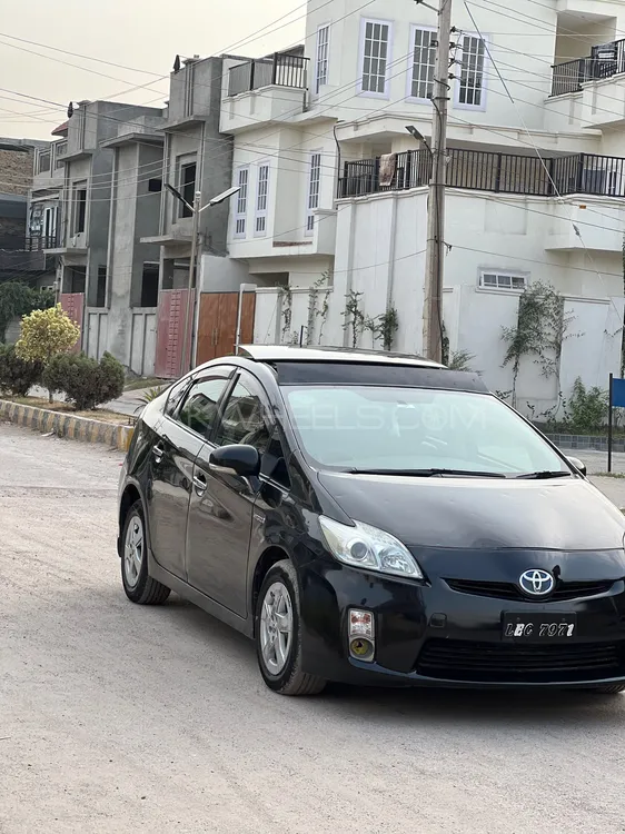 Toyota Prius 2009 for Sale in Peshawar Image-1