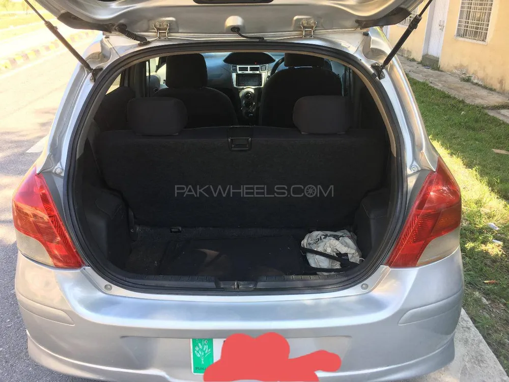 Toyota Vitz 2010 for Sale in Mansehra Toyota Vitz 2010 for Sale in Mansehra Image-6