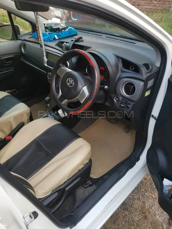 Toyota Vitz 2013 for Sale in Swabi Toyota Vitz 2013 for Sale in Swabi Image-12