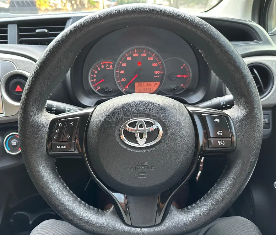 Toyota Vitz 2013 for Sale in Islamabad Toyota Vitz 2013 for Sale in Islamabad Image-7