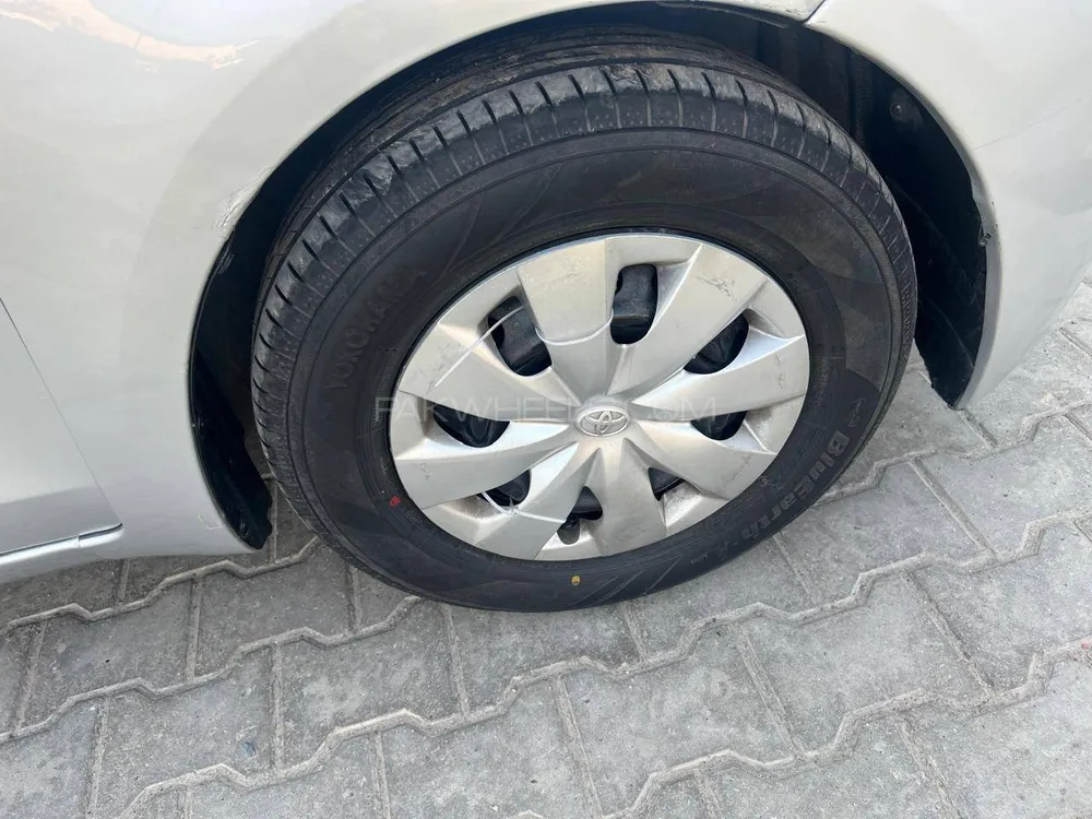Toyota Vitz 2014 for Sale in Lahore Image-1