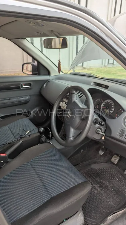 Suzuki Swift 2016 for Sale in Peshawar Suzuki Swift 2016 for Sale in Peshawar Image-5