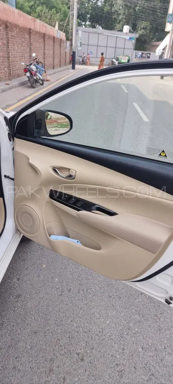 Toyota Yaris Sedan 2023 for Sale in Sahiwal Toyota Yaris Sedan 2023 for Sale in Sahiwal Image-13