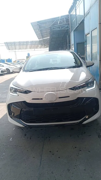Toyota Yaris Sedan 2025 for Sale in Lahore Image-1
