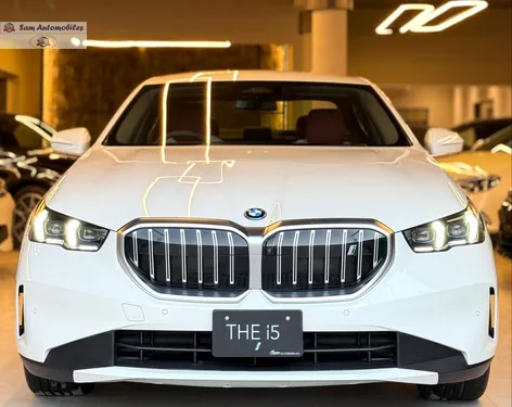 BMW i5 2024
